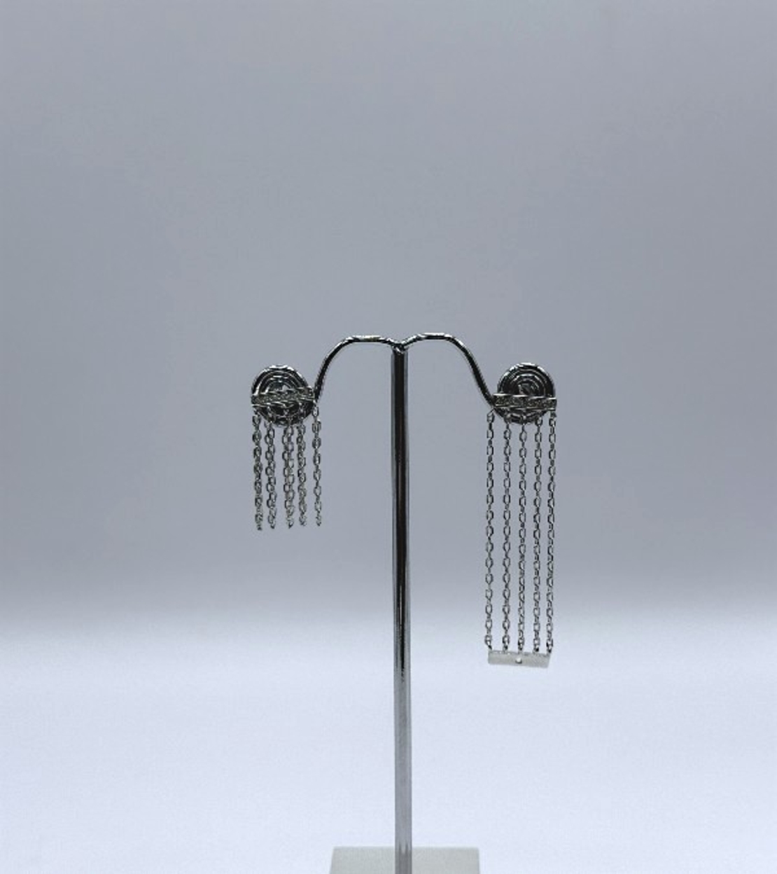 Висящи обици на щифт