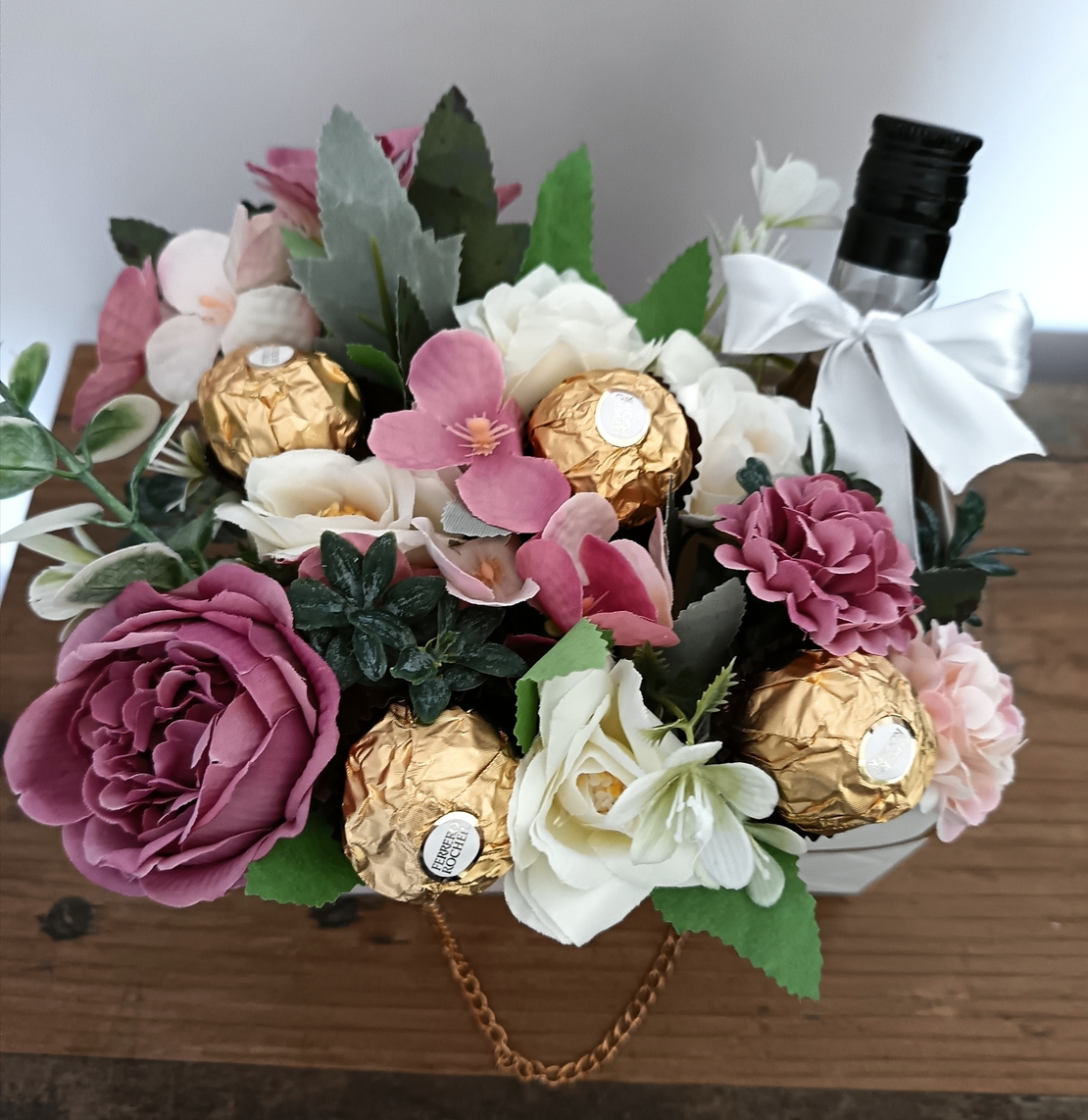 Чантичка с цветя