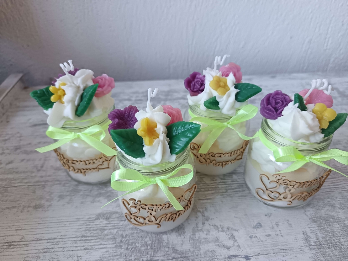 Ароматна свещ в бурканче