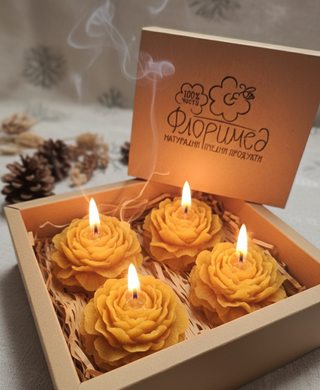 Ръчно изработена свещ от пчелен восък „Цъфнал Божур“ (в подаръчна кутия)