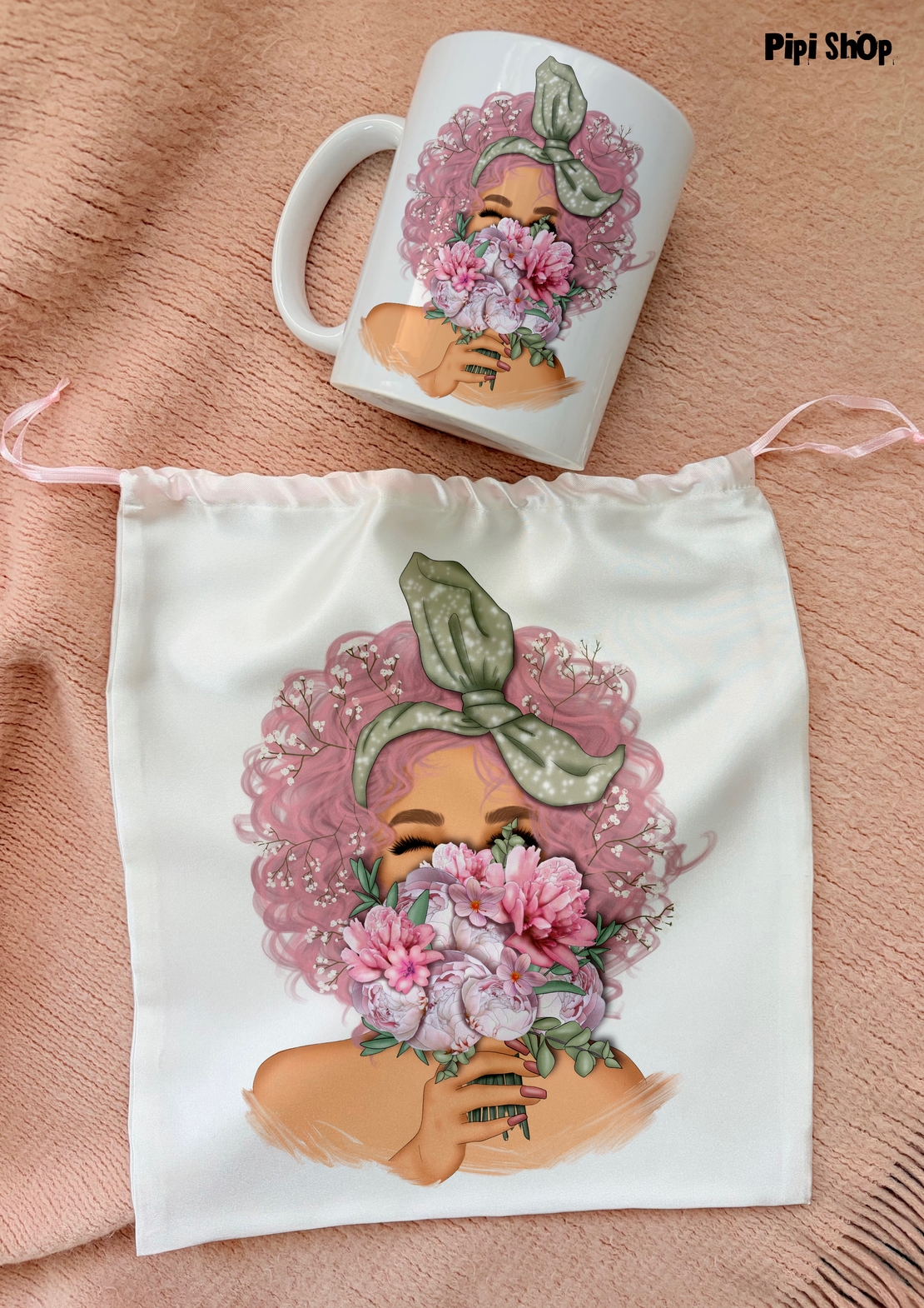 Коледен сет от сатенена торбичка и чаша  