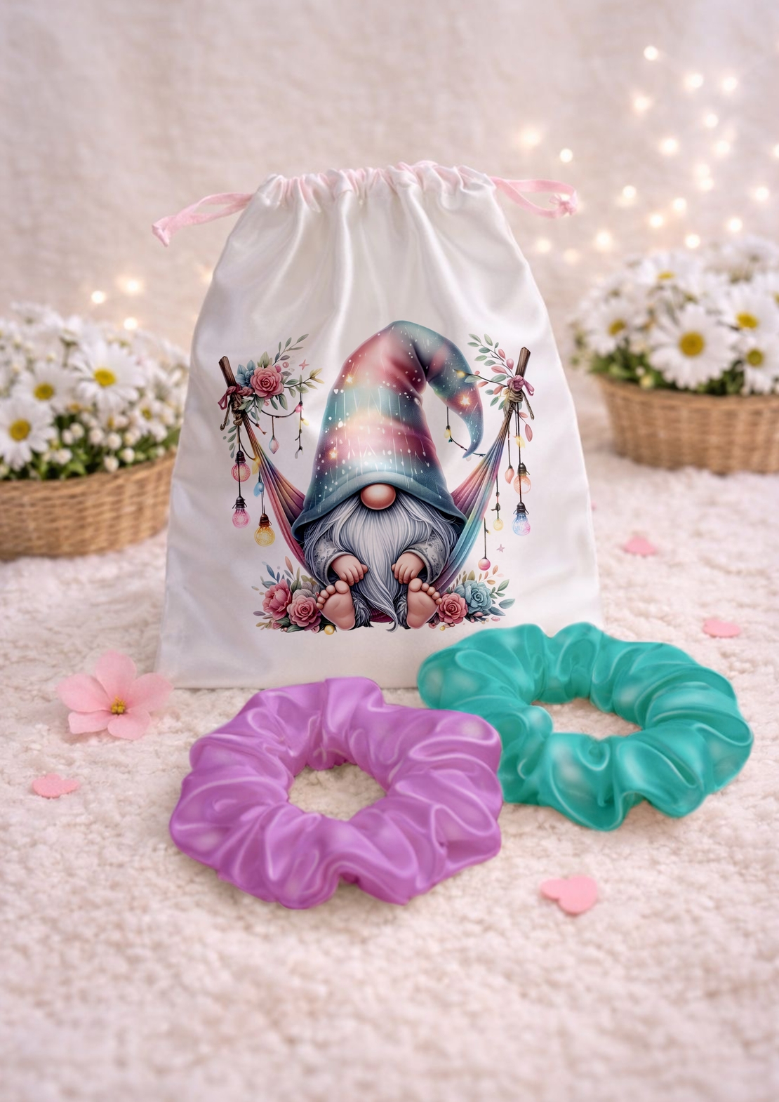 Сет от сатенена торбичка и 2бр. скрънчита  