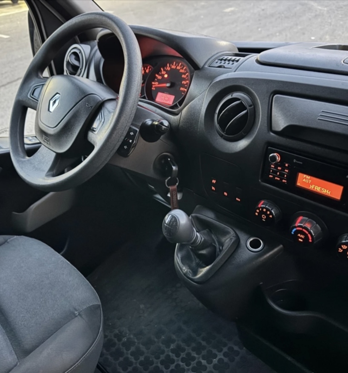 Renault Master 2018 ПАДАЩ БОРД