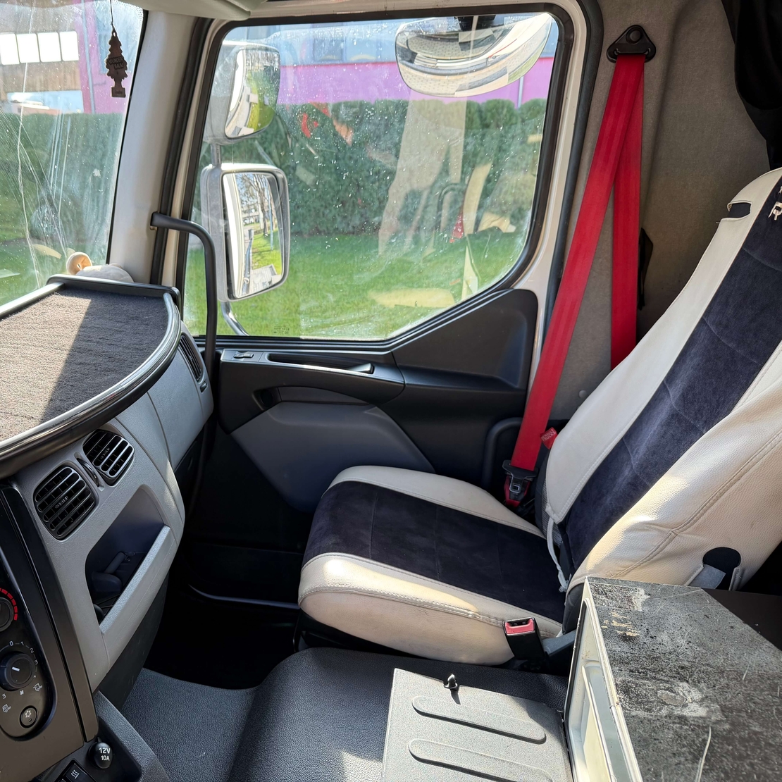 Renault D16 2018 ПАДАЩ БОРД