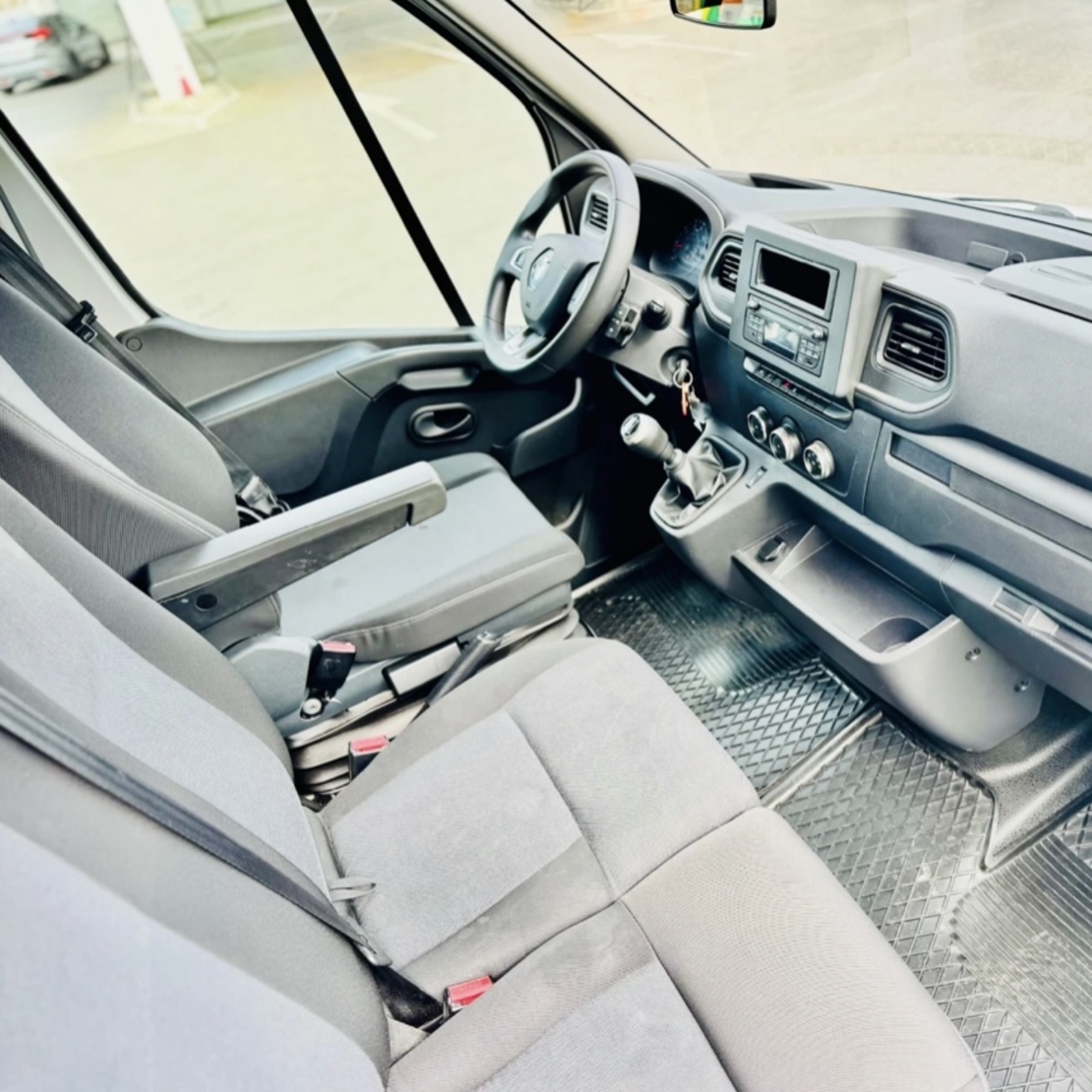 Renault Master 2022 ПАДАЩ БОРД