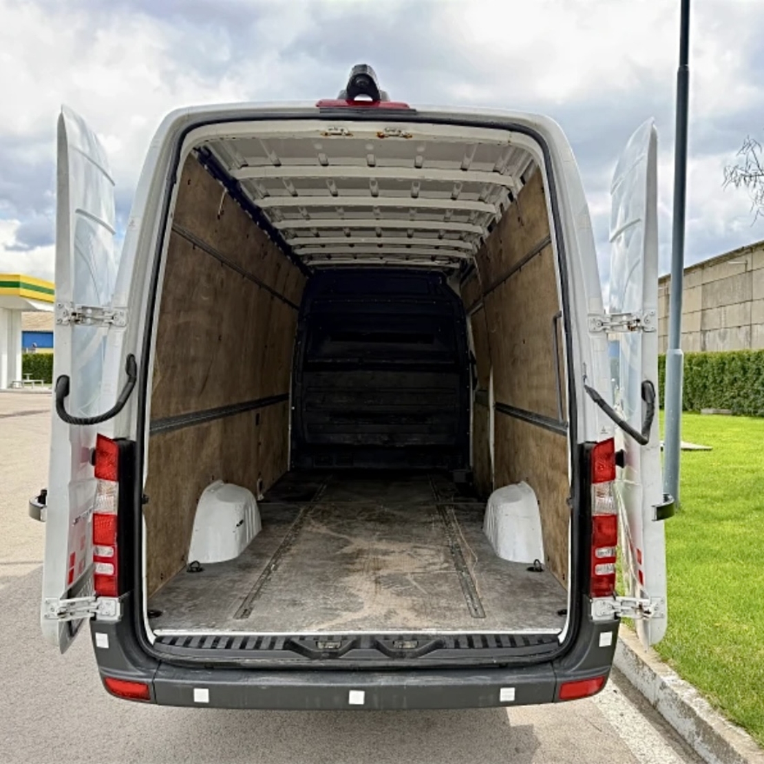 MERCEDES-BENZ SPRINTER 316 (2016)