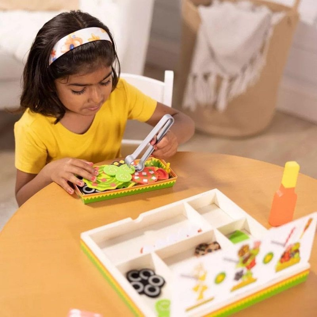 Дървен комплект за игра Melissa and Doug Nachos 92310