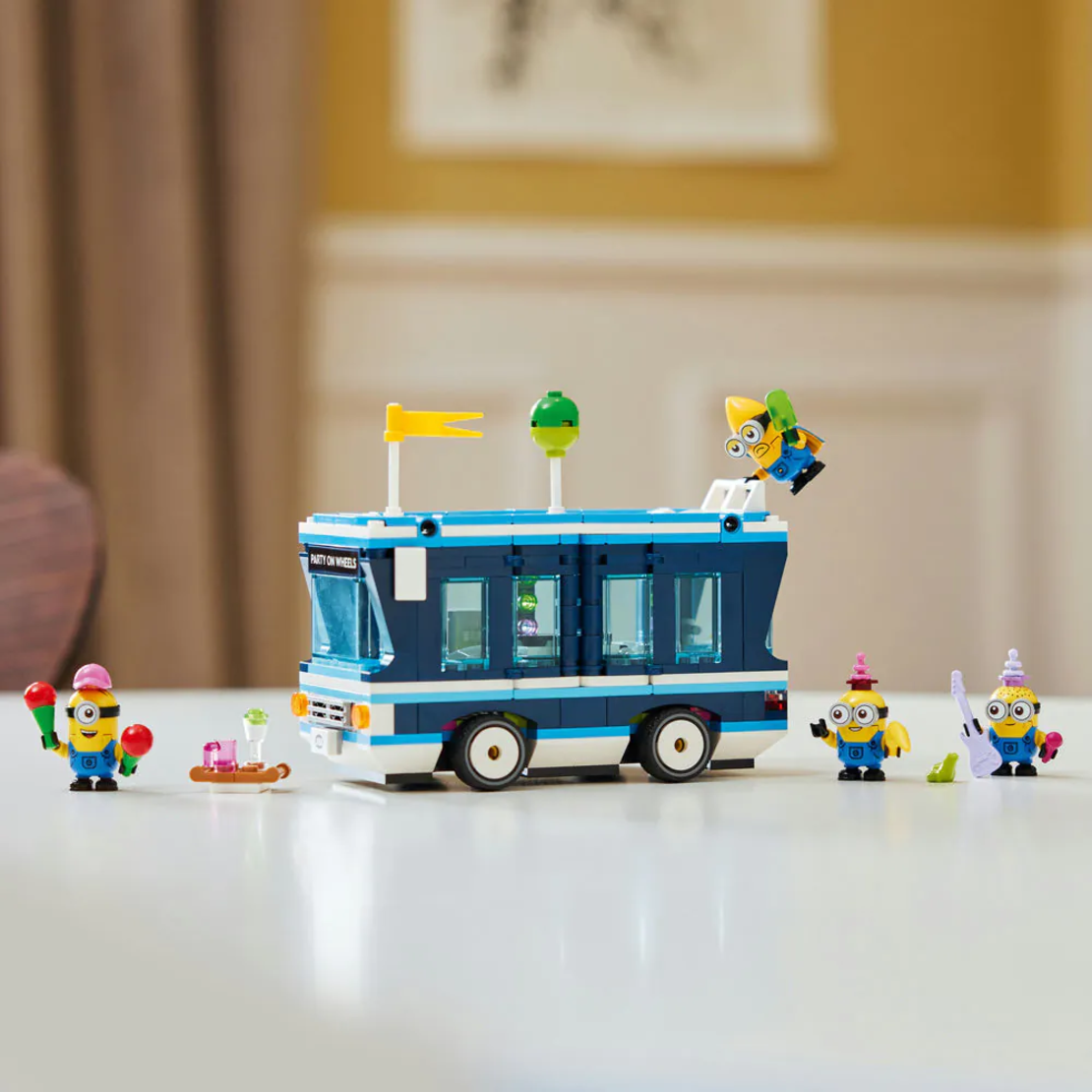LEGO® Despicable Me Музикалния парти бус на миньоните 75581