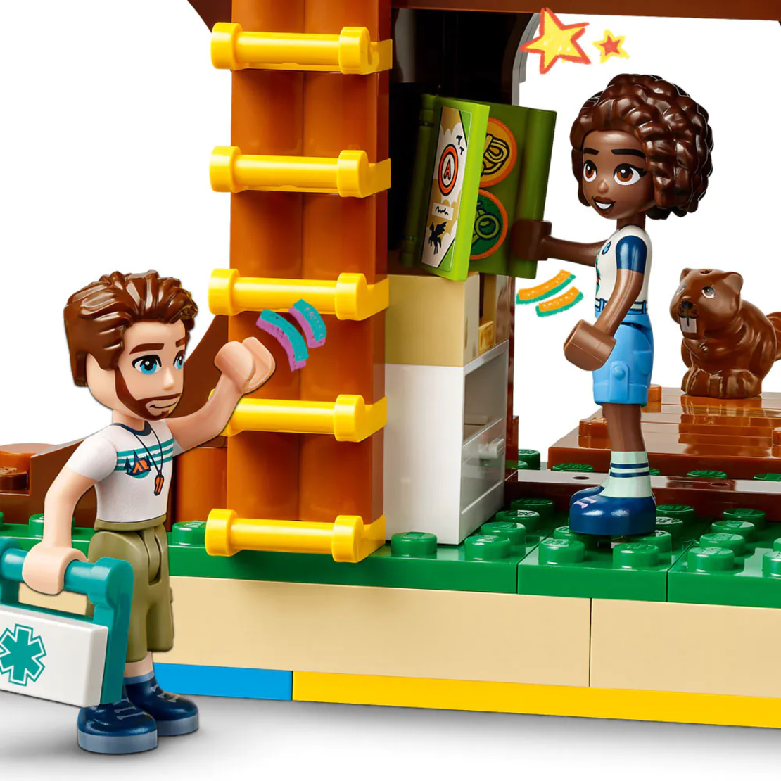 LEGO® Friends Лагер за приключения – дървесна къща 42631
