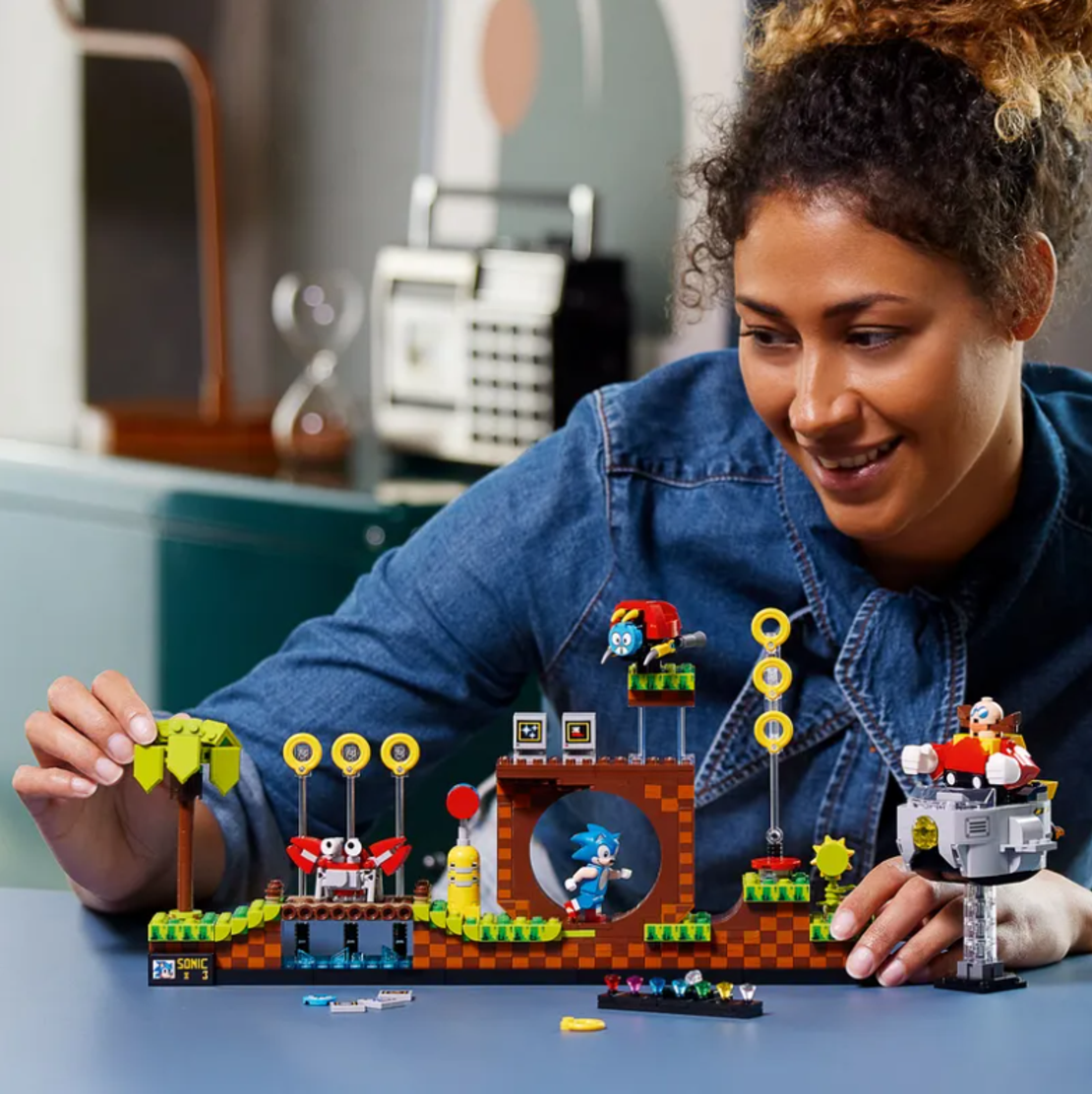 LEGO® Ideas Sonic the Hedgehog – Green Hill Zone 21331