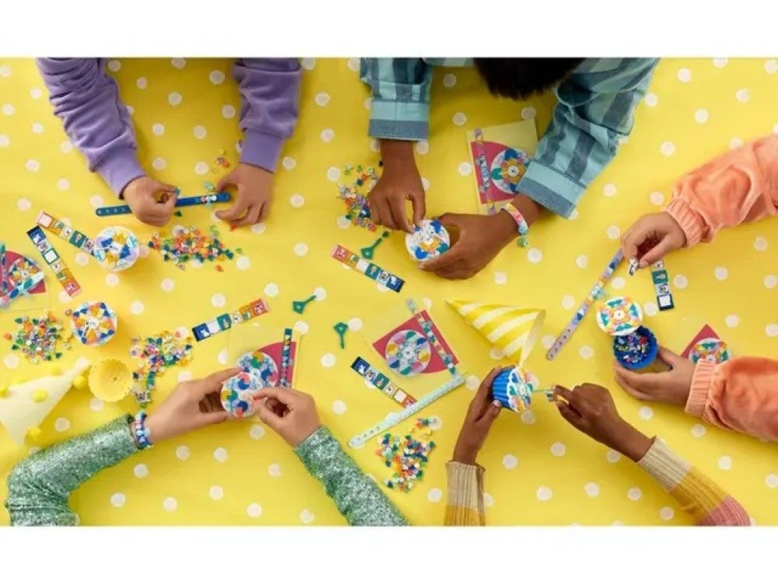 LEGO® DOTS Невероятен парти комплект 41806