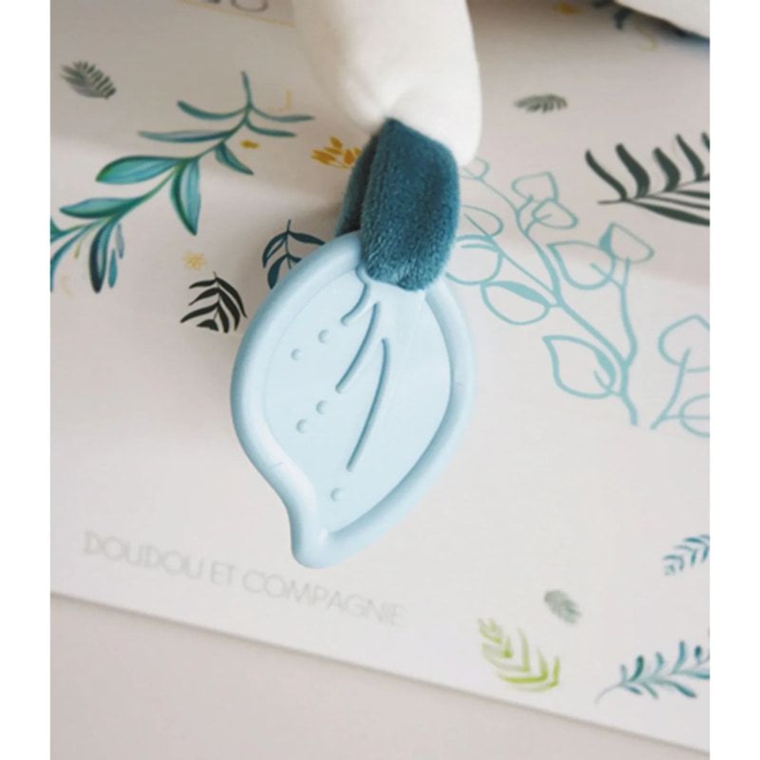 Плюшена коала с бебе и гризалка Doudou Yoca the Koala, DC3669, 25 см.