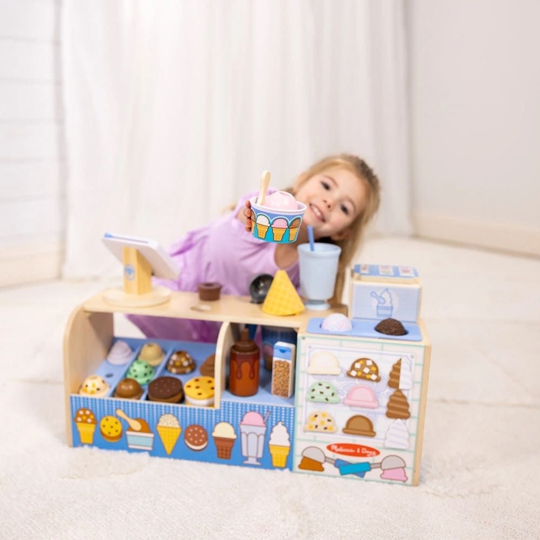 Дървен магазин за сладолед Melissa and Doug 30607
