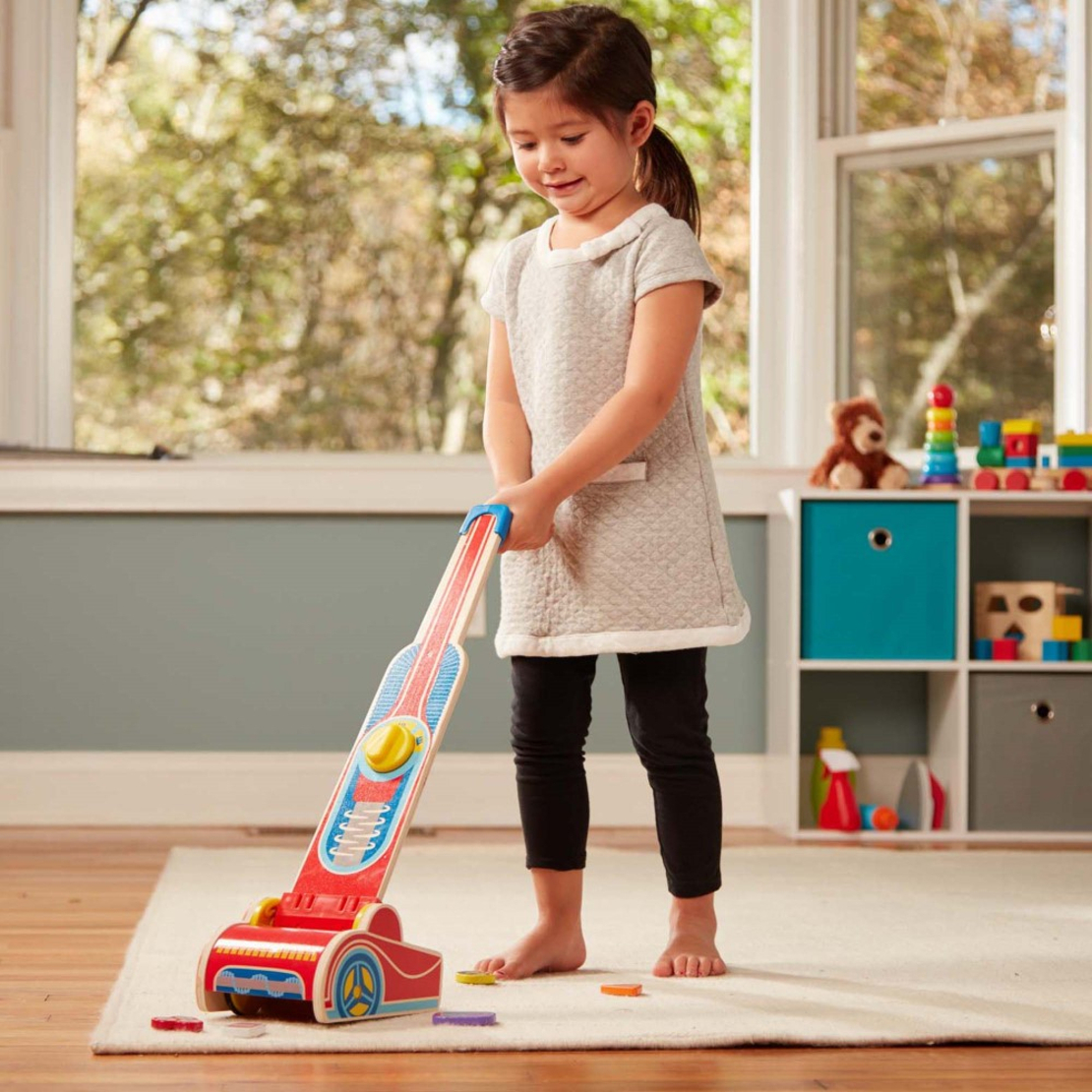 Дървена прахосмукачка Melissa and Doug 15189