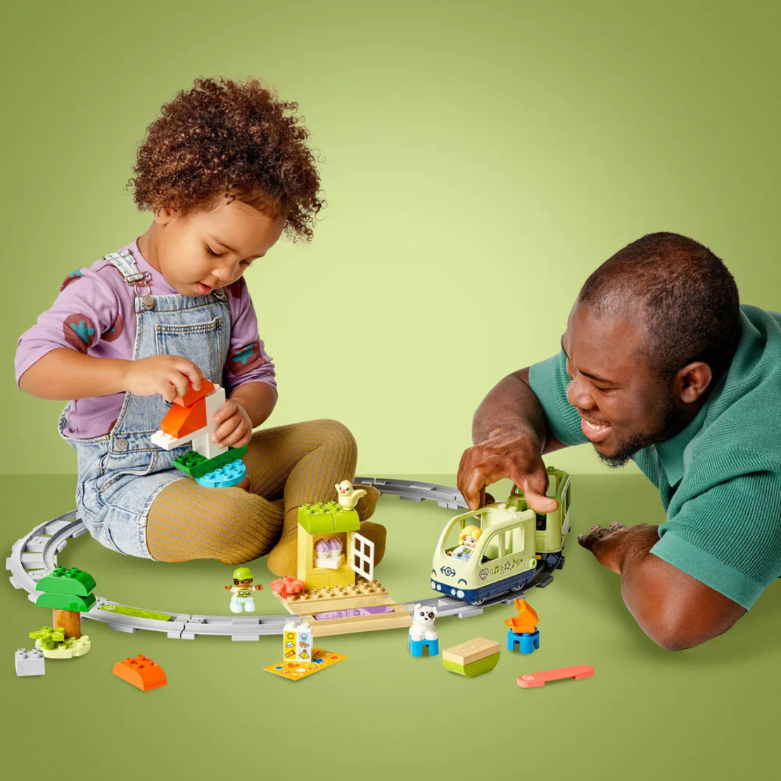 LEGO® DUPLO® Интерактивен приключенски влак 10427
