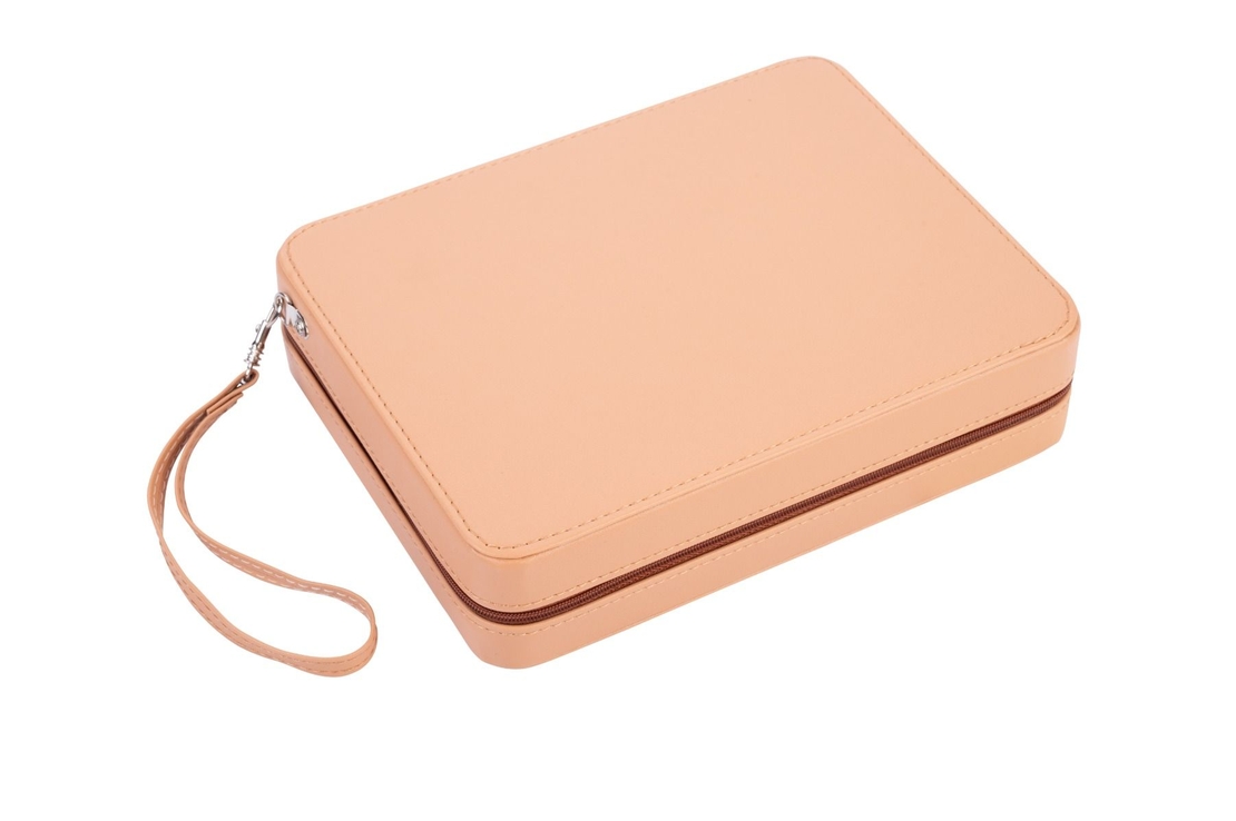 Табла в бежов калъф