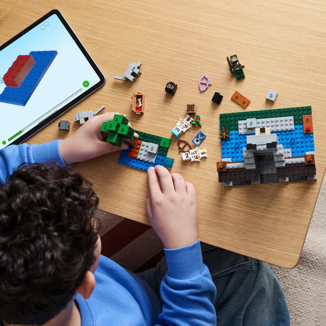 LEGO® Minecraft® Вълчата крепост 21261