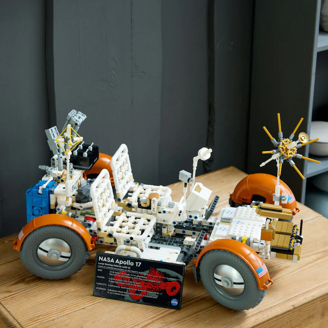 LEGO® Technic Луноход NASA Apollo 42182