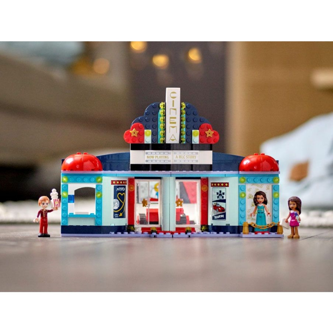 LEGO® Friends Кинозала в Хартлейк Сити 41448