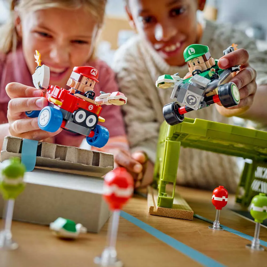 LEGO® Super Mario™ Baby Mario срещу Baby Luigi 72034