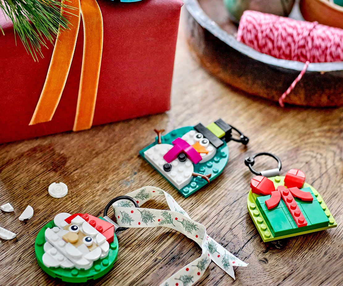 LEGO® Iconic Селекция коледни украшения 40744