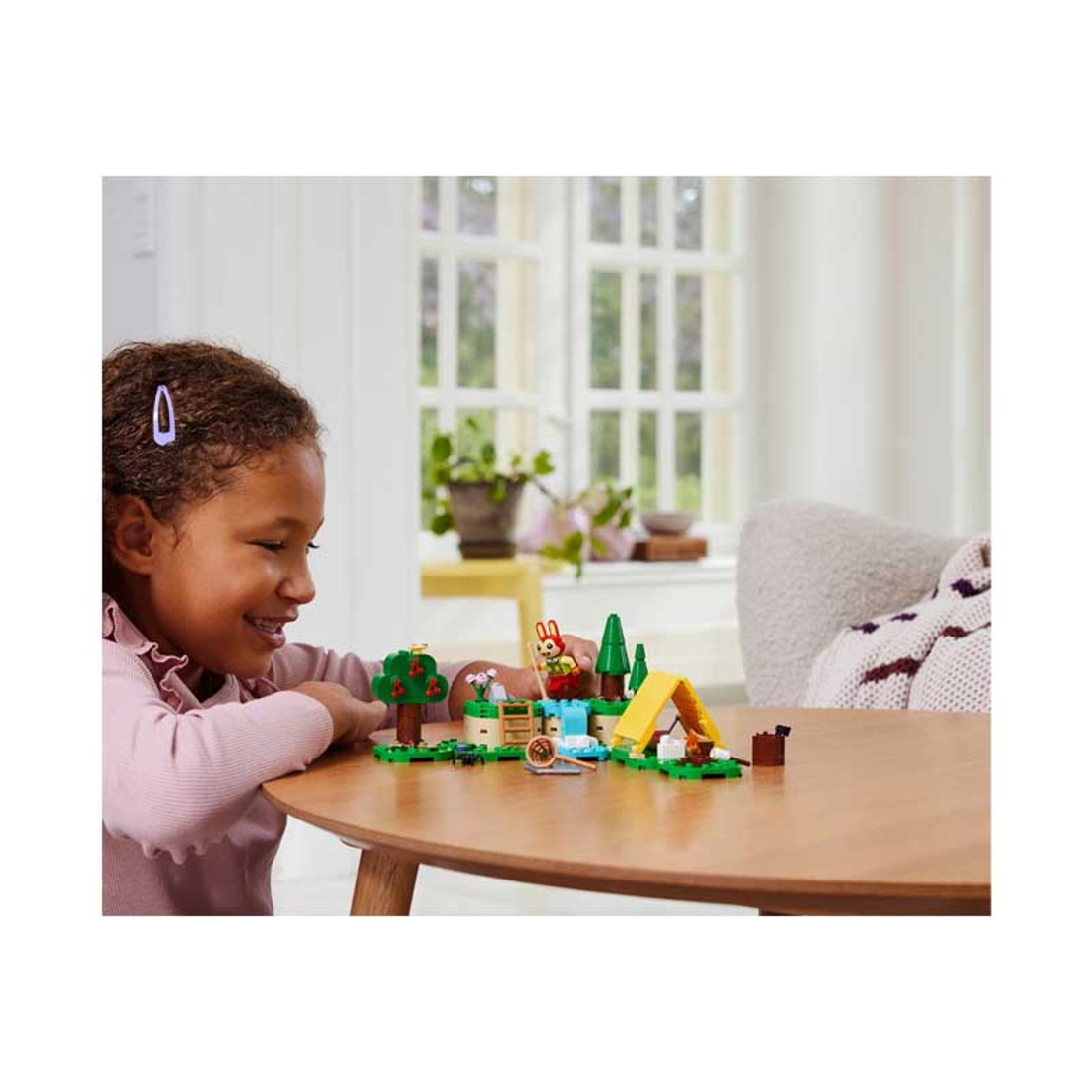 LEGO® Animal Crossing™ Bunnie сред природата 77047