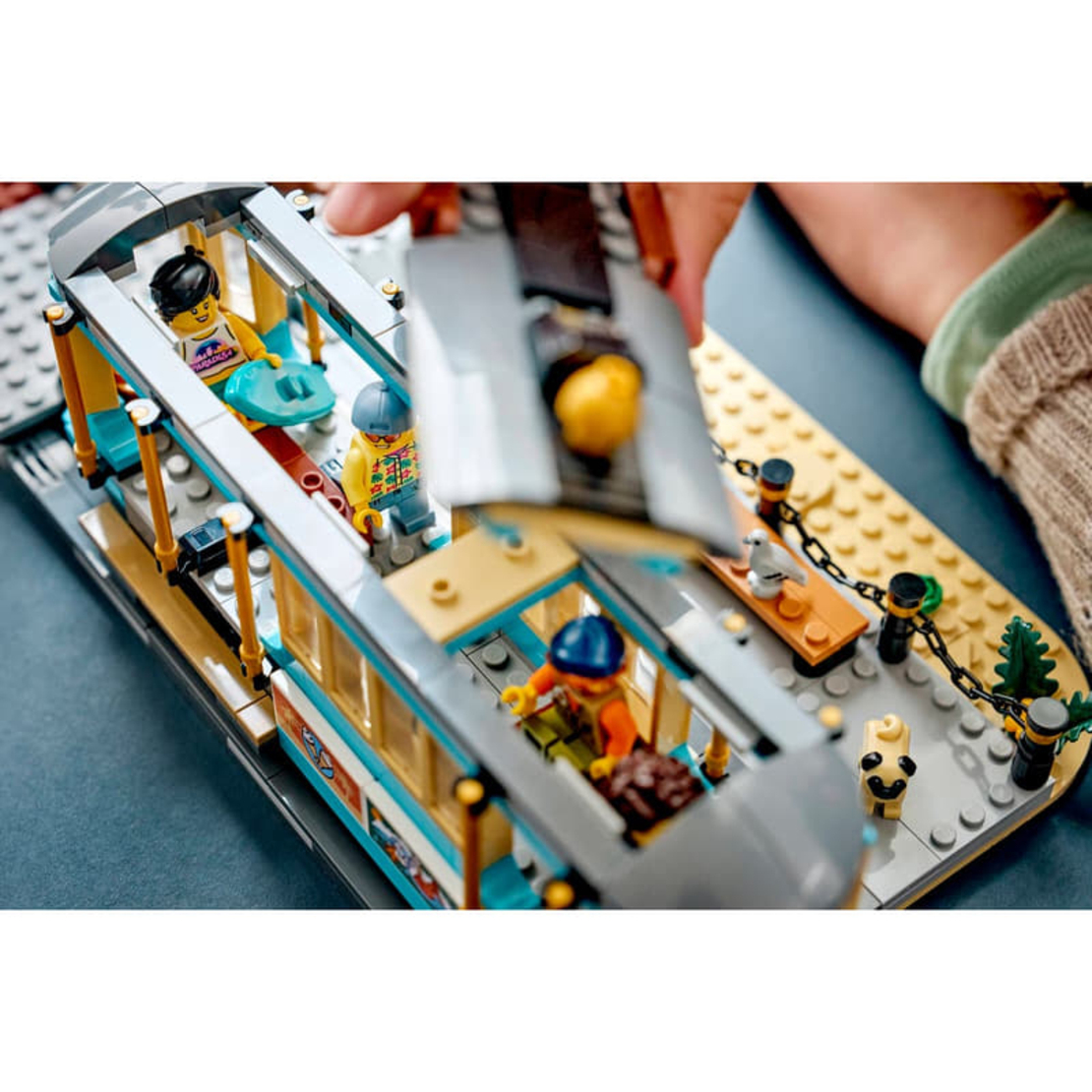 LEGO® City Класически плажен трамвай 60506