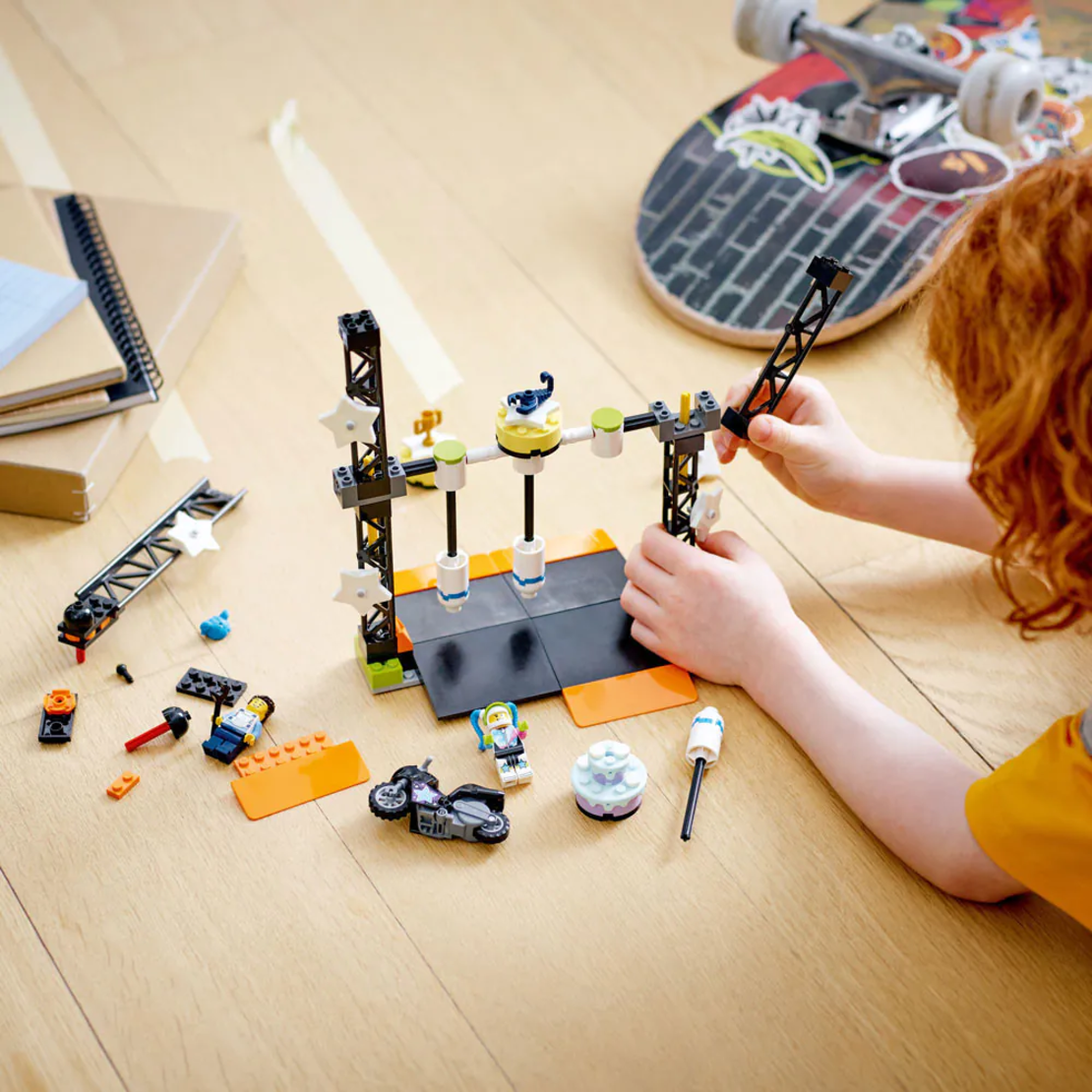 LEGO® City Stuntz Каскадьорско предизвикателство Knock-Down 60341
