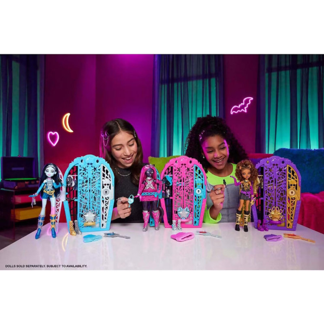 Игрален комплект Mattel Monster High Hauntlywood Clawdeen Wolf, кукла с аксесоари, JBG80