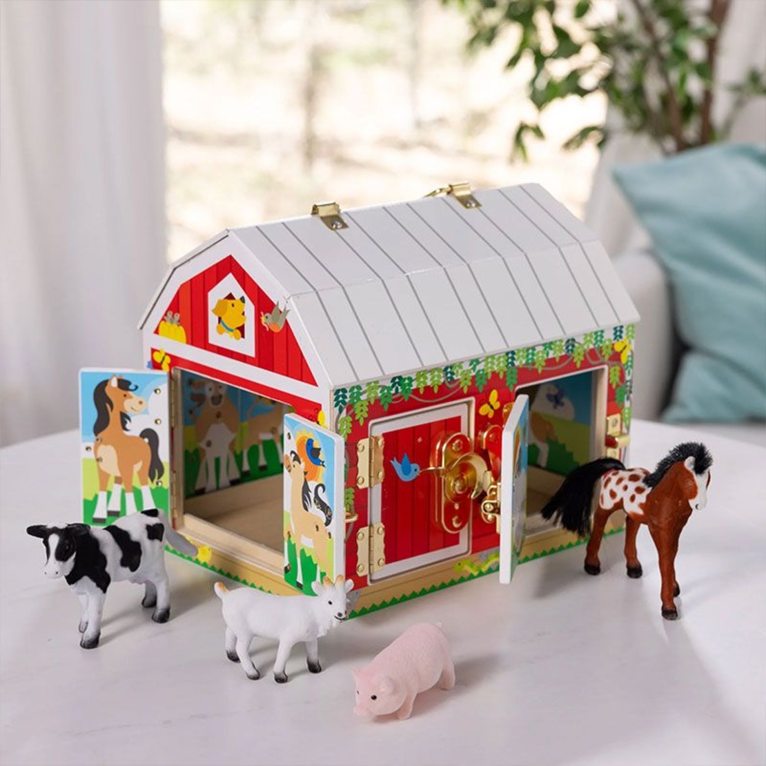 Детска дървена играчка Melissa and Doug Хамбар с врати и ключалки + 4 животни