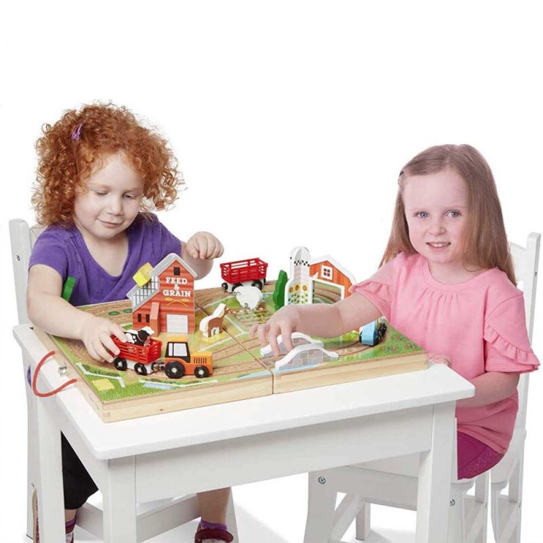 Дървен комплект в куфарче - Ферма Melissa and Doug 40142