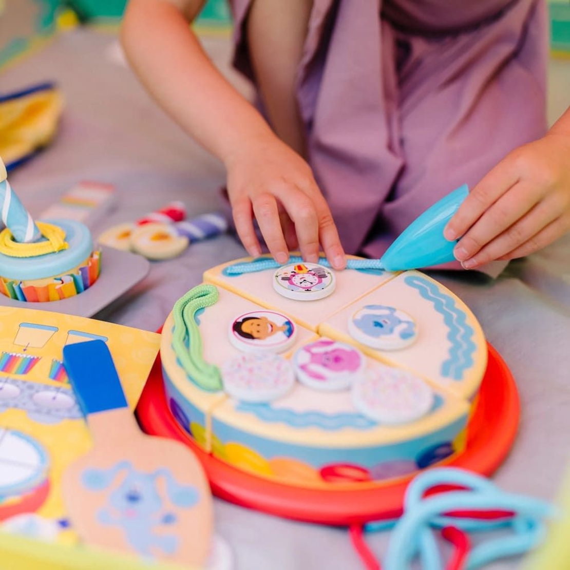 Дървен комплект за игра Melissa and Doug Blue's Clues & You! Рожден ден 33018