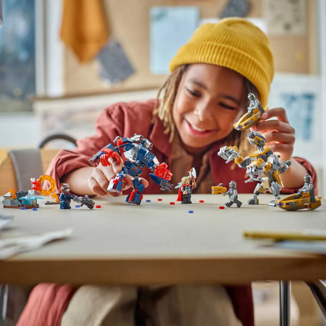LEGO® Marvel Отмъстителите - Тор срещу Читаури 76322