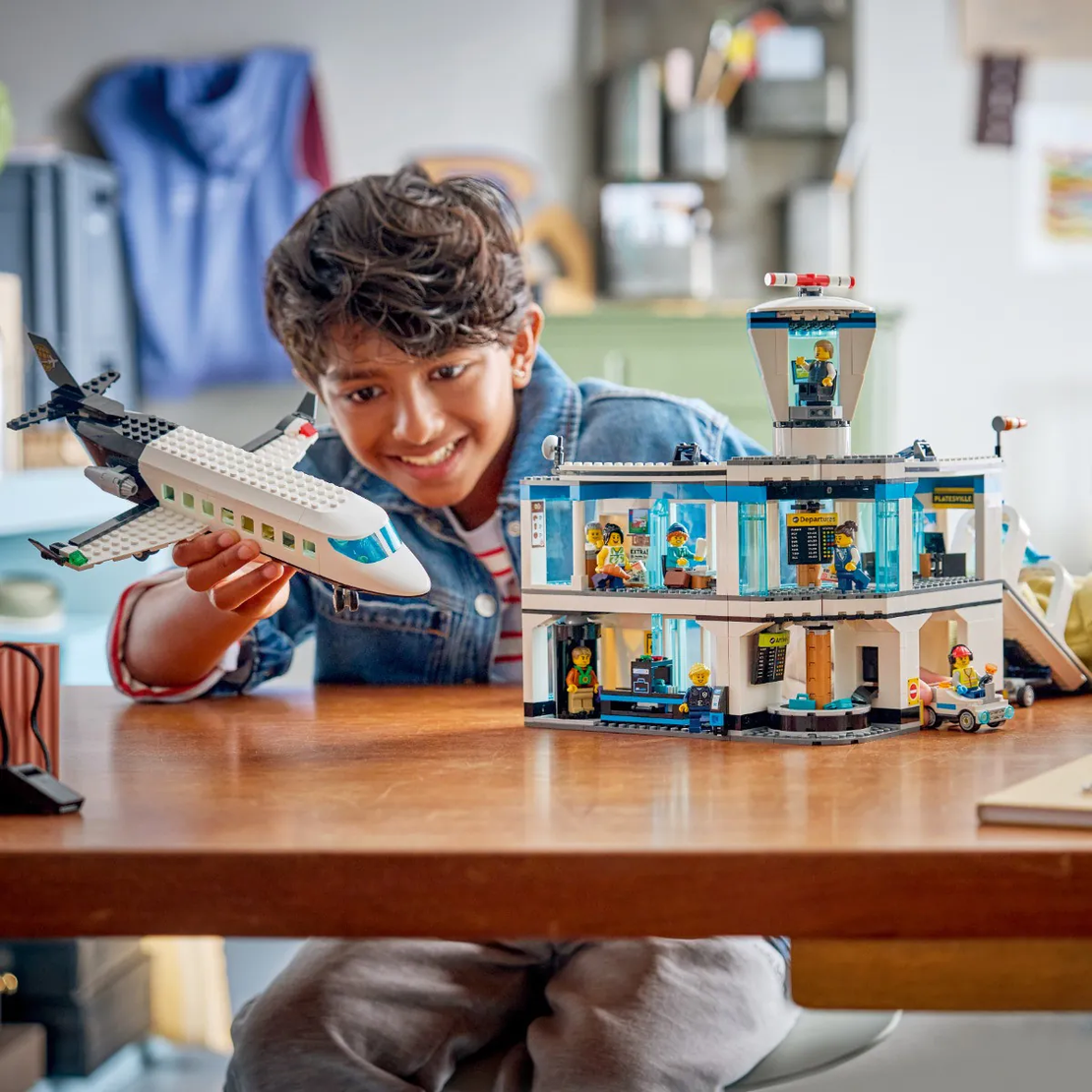 LEGO® City Летище със самолет 60502