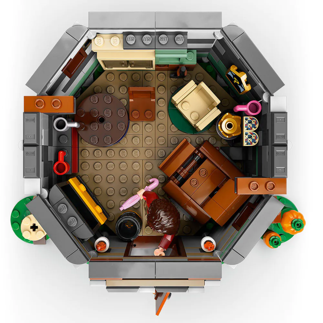LEGO® Harry Potter™ Колибата на Хагрид: Неочаквано посещение 76428