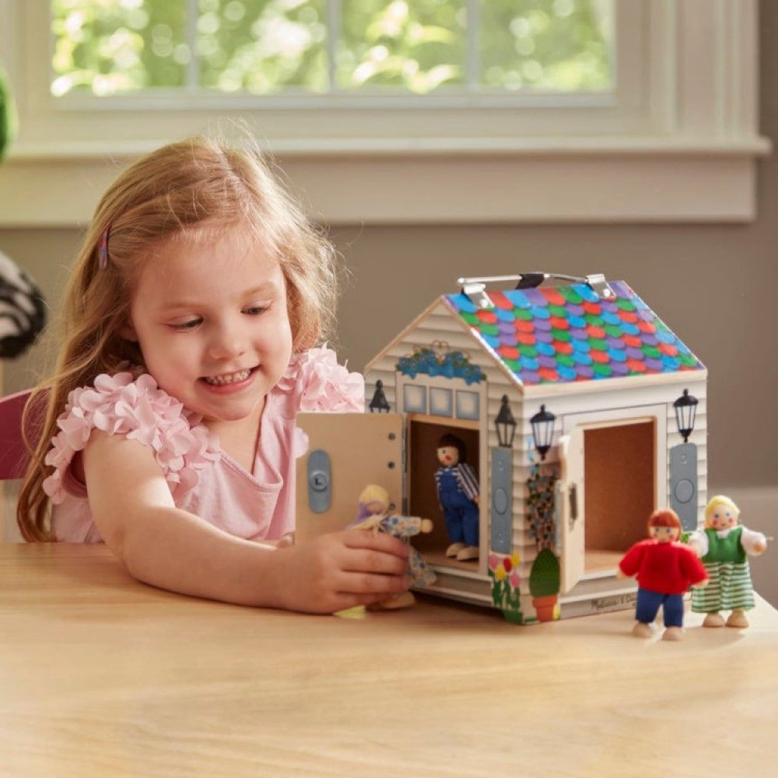 Дървена къща Melissa and Doug с 4 врати 2505