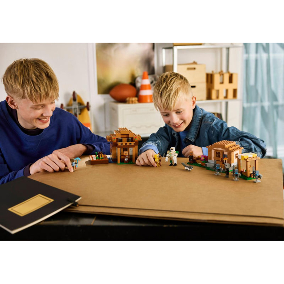 LEGO® Minecraft® Атака на селището на заклинателите 21596