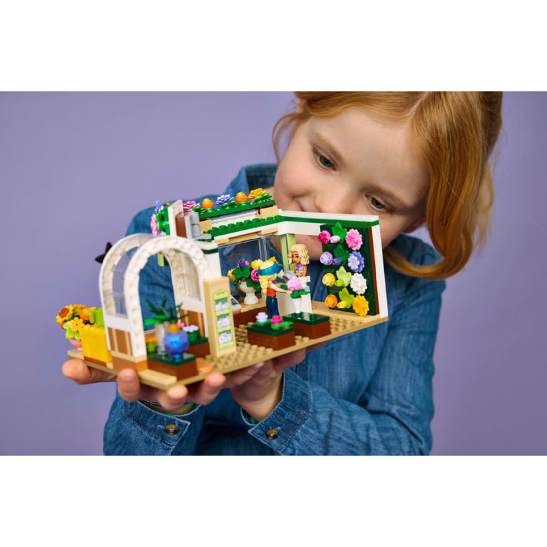 LEGO® Friends Творчески магазин за цветя 42693