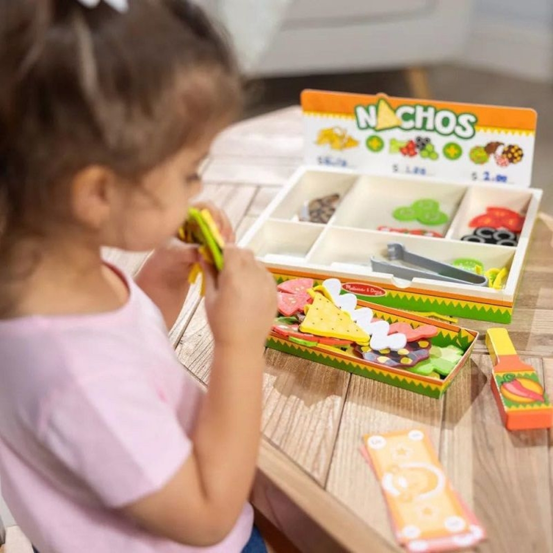 Дървен комплект за игра Melissa and Doug Nachos 92310