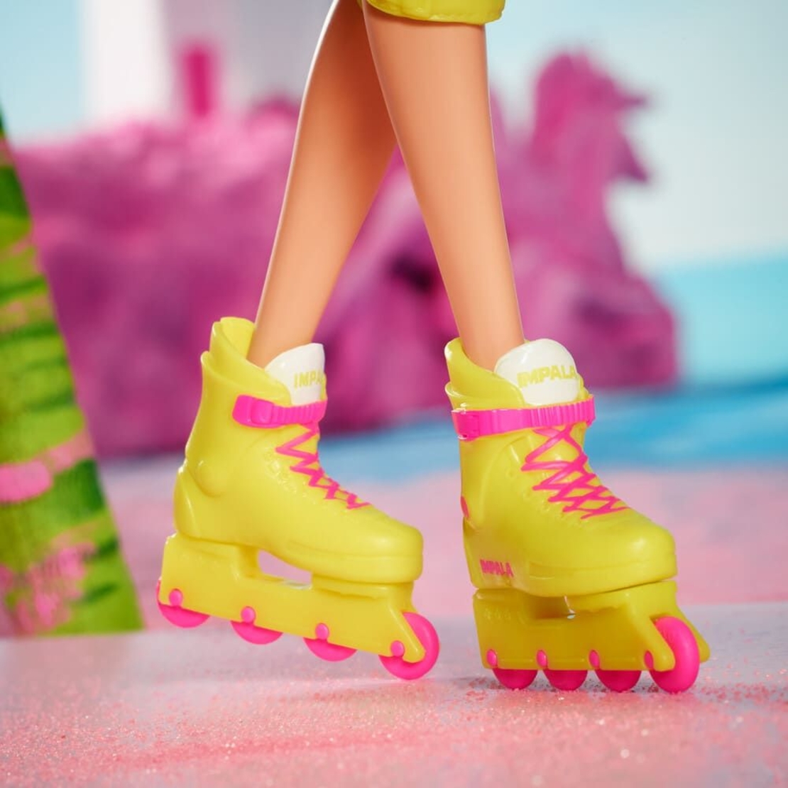 Кукла Mattel Barbie Signature Margot Robbie с ролери