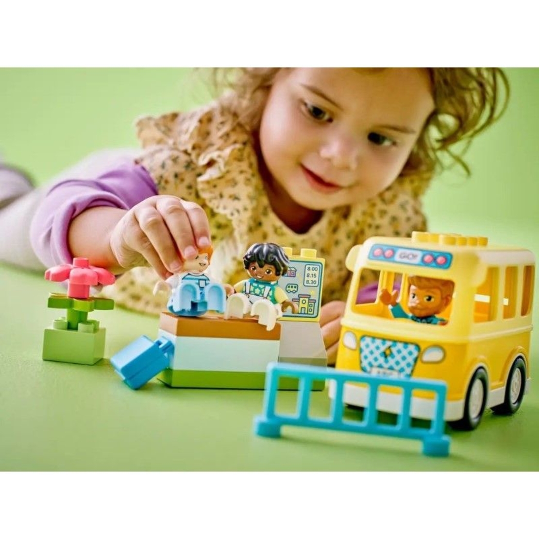 LEGO® DUPLO® Пътуване с автобус 10988