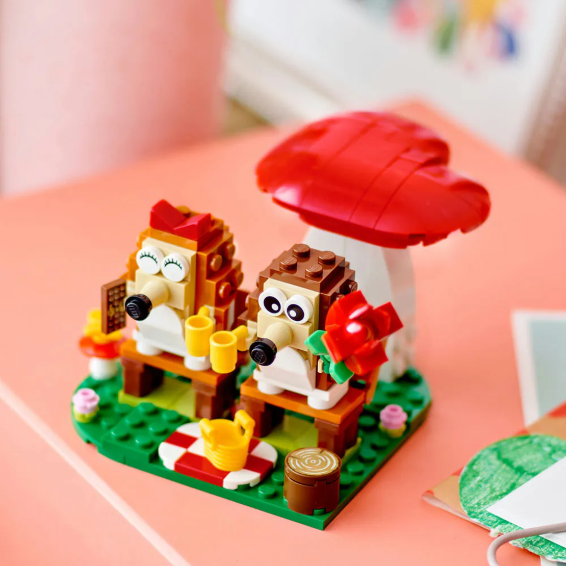 LEGO® Iconic Пикник с таралеж 40711