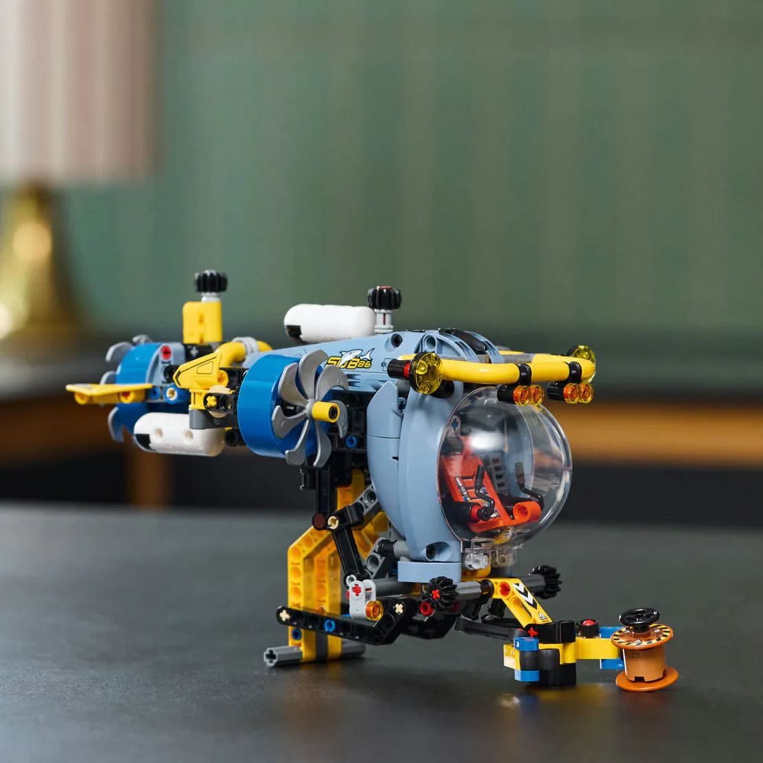 LEGO® Technic Изследователска подводница 42201
