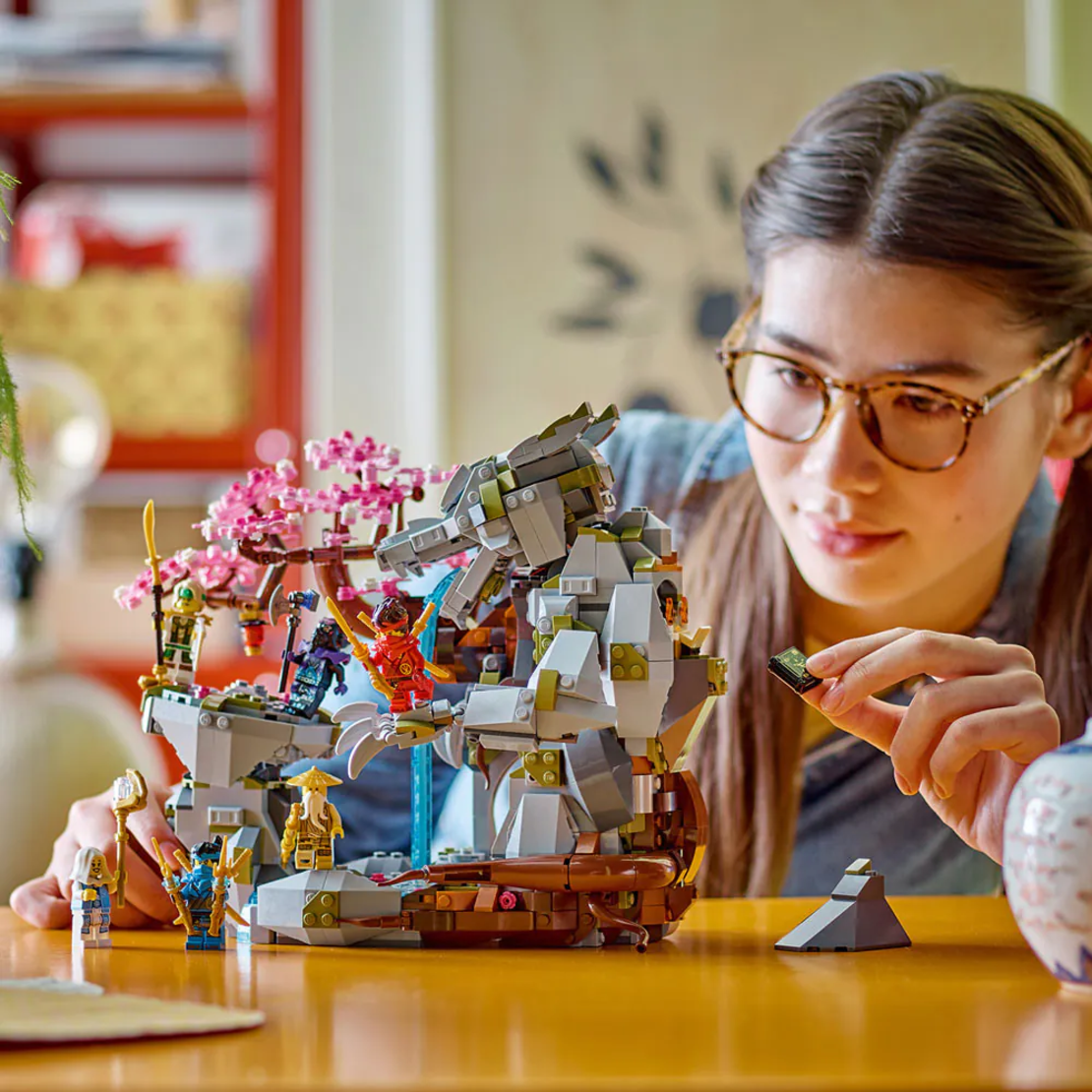 LEGO® NINJAGO® Светилище на драконовия камък 71819