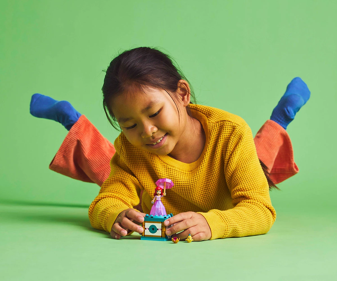 LEGO® Disney Princess 43259 - Ариел се върти