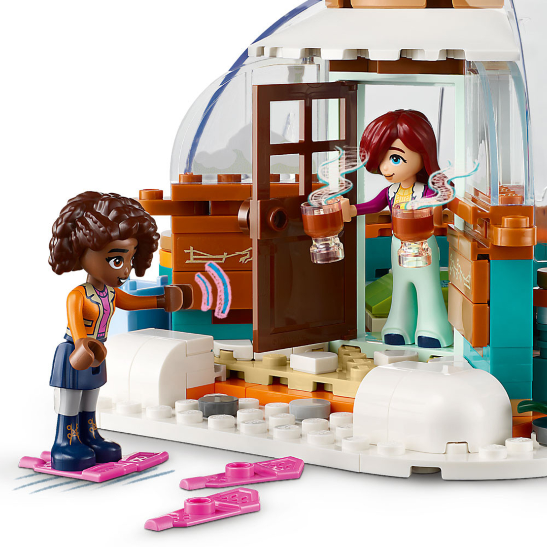 LEGO® Friends Празнично приключение с иглу 41760