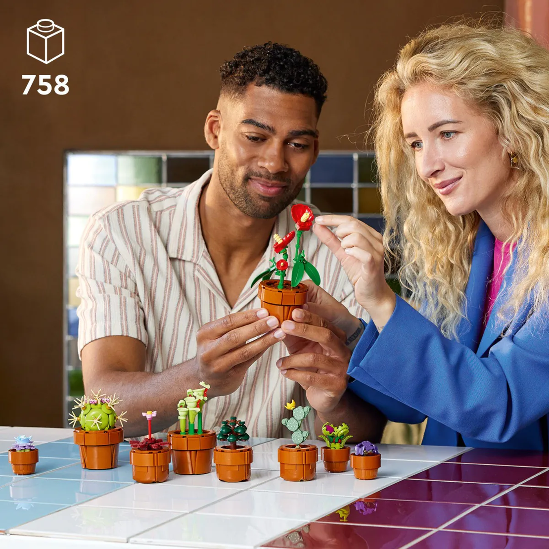 LEGO® Icons Малки растения 10329