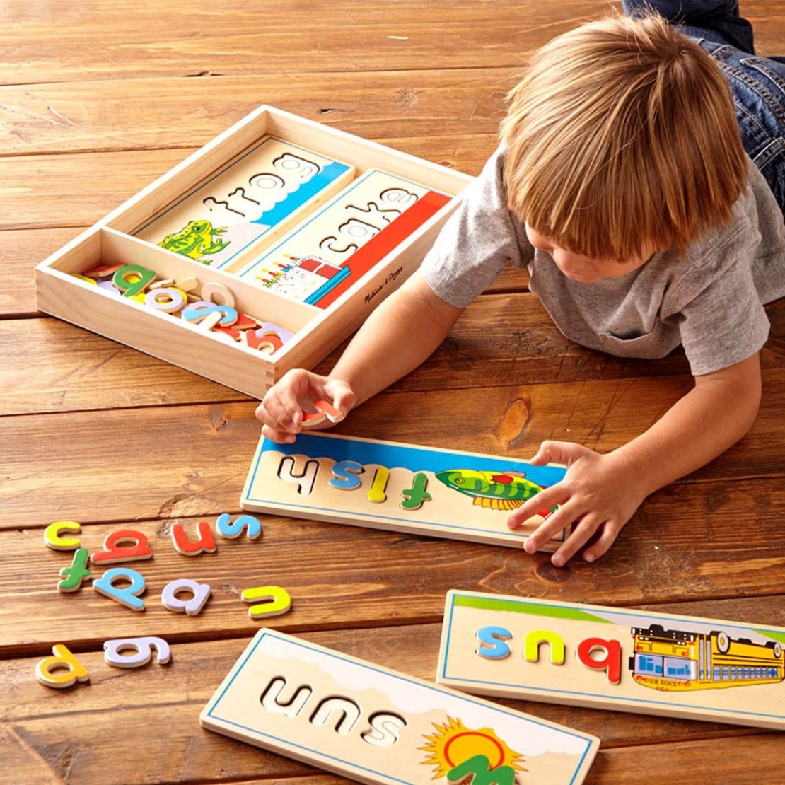 Нареди буквите Melissa and Doug 12940