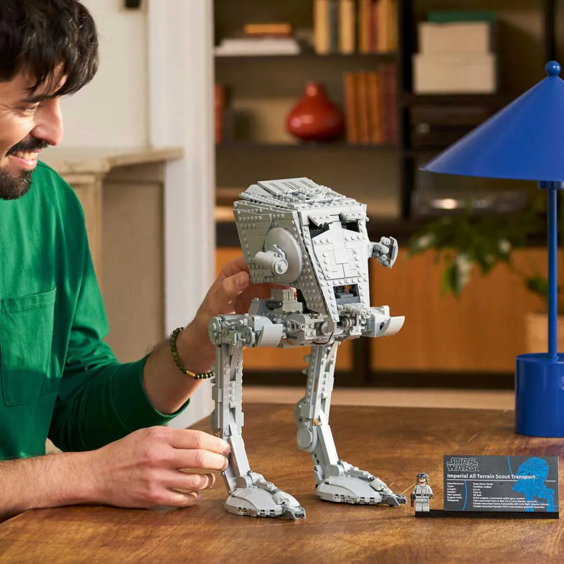 LEGO® Star Wars™ Ходеща машина AT-ST 75417