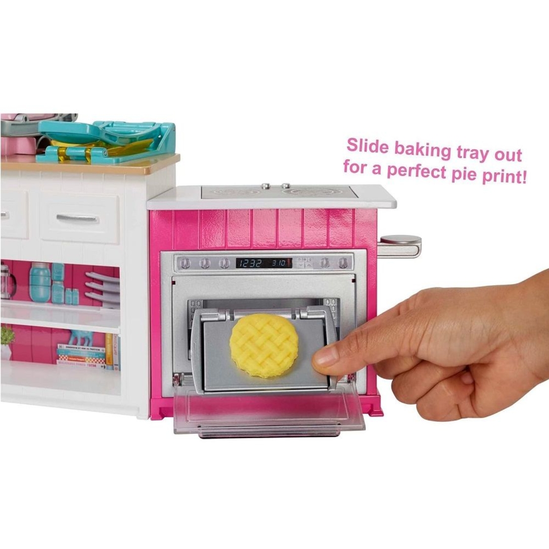Кухненски комплект Mattel Barbie, с аксесоари, кукла и моделини